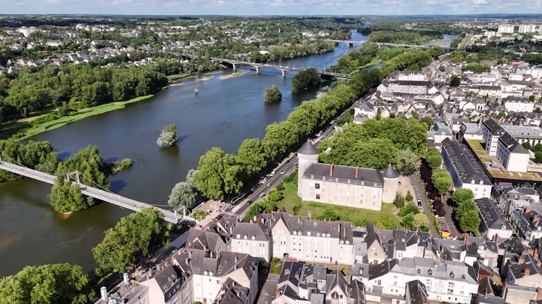 Vue aérienne drone de la Loire et du Val de Loire — châteaux, vignobles et paysages depuis le ciel par TrendJump Orléans